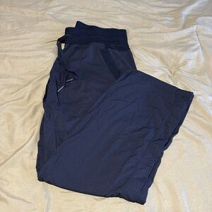 Never worn! Dance studio mid rise pant